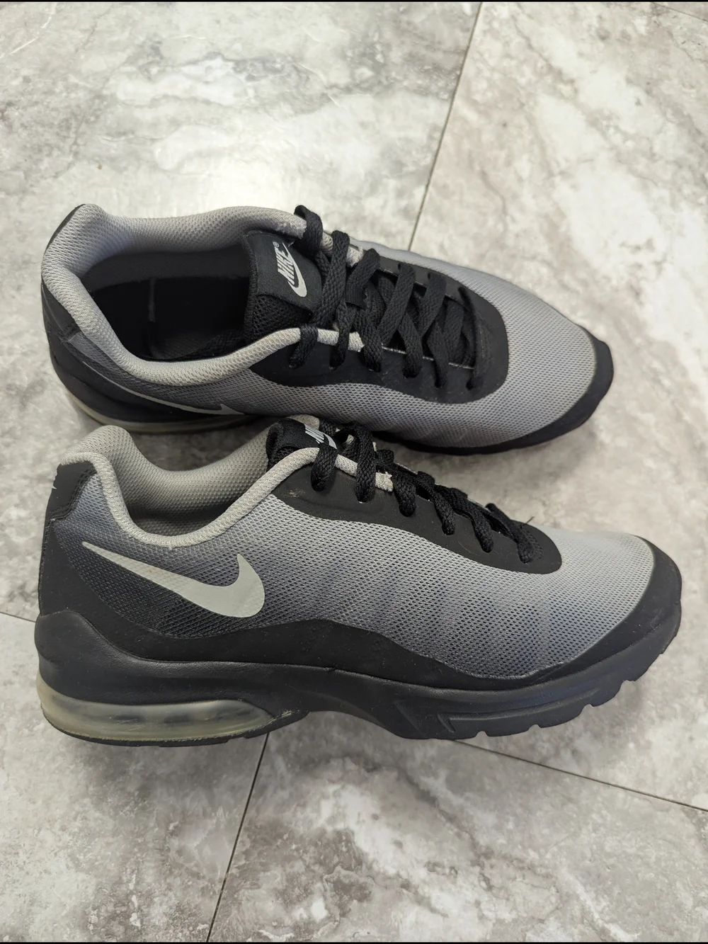 Nike Air Max Invigor